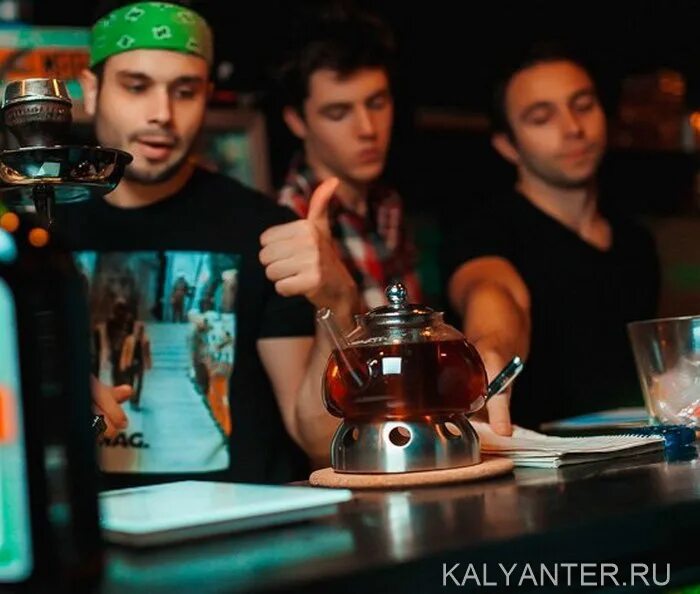 Smoking новосибирск. Магазины курения. Кальянная новосибирск. Смокинг курск кальянная. Кальянная смокинг белая калитва.