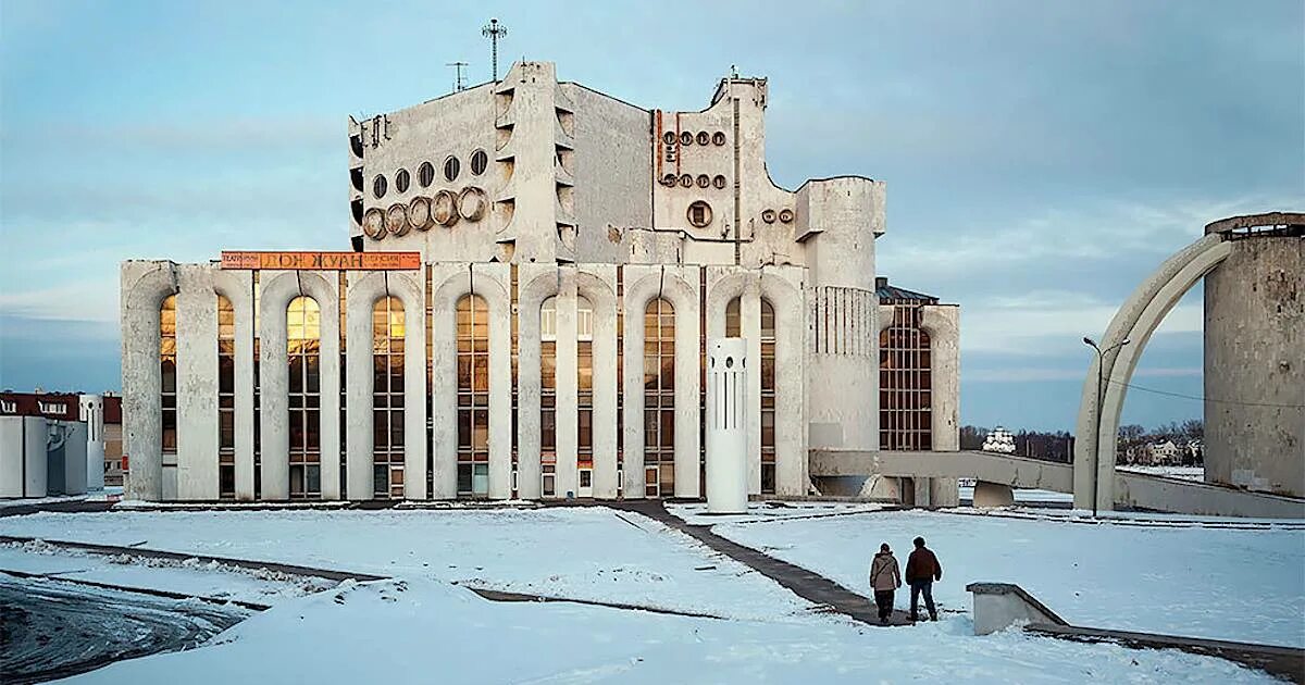 Театр драмы Великий Новгород. Театр Достоевского Великий Новгород. Академический театр драмы им ф м Достоевского Великий Новгород. Великий Новгород здание театра Достоевского. Новгород театр достоевского