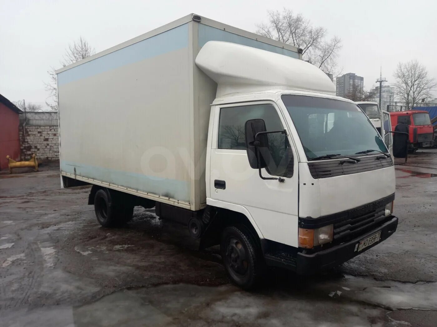 Фусо Кантер 5 тонн. Mitsubishi Fuso Canter 1995. Митсубиси Фусо 3.5 тонн. Mitsubishi Canter 1995 широколобный фургон. Купить фусо 5 тонн