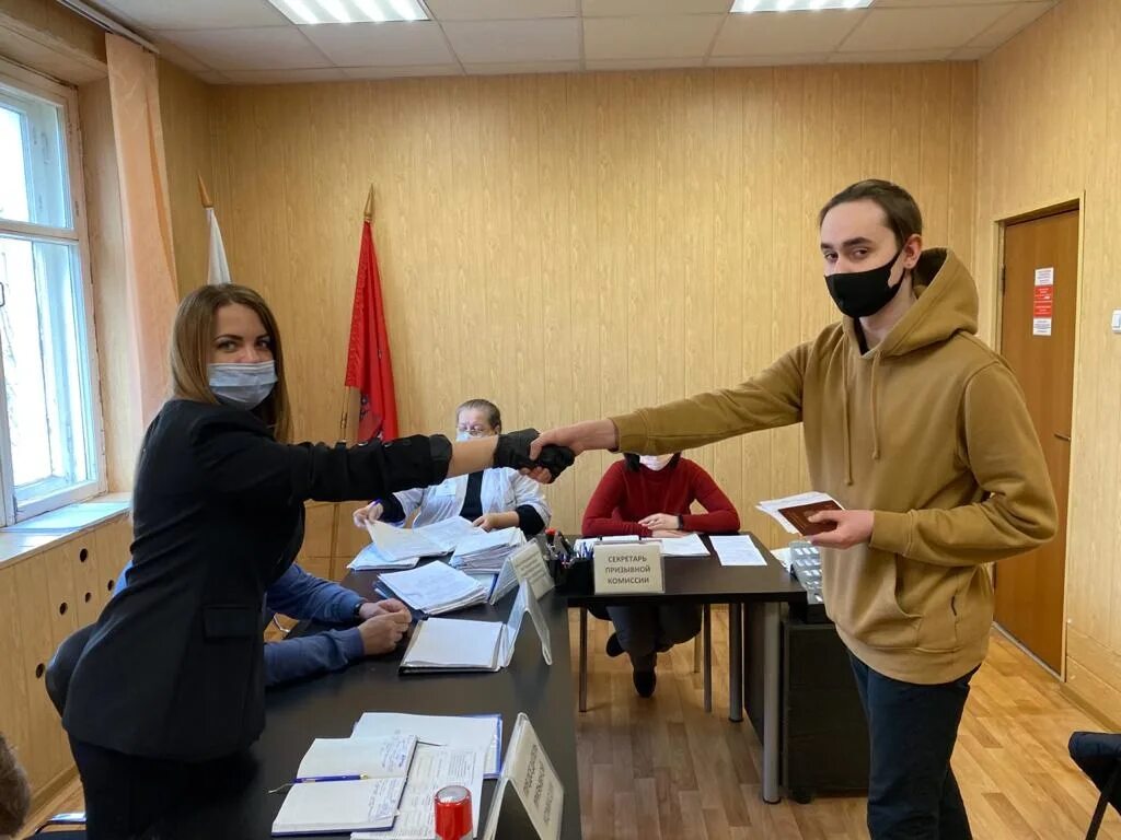 призывная комиссия в военкомате. до какого числа весенний призыв. военный комиссариат черемушкинского района. сроки призыва на военную службу службу. призыв.