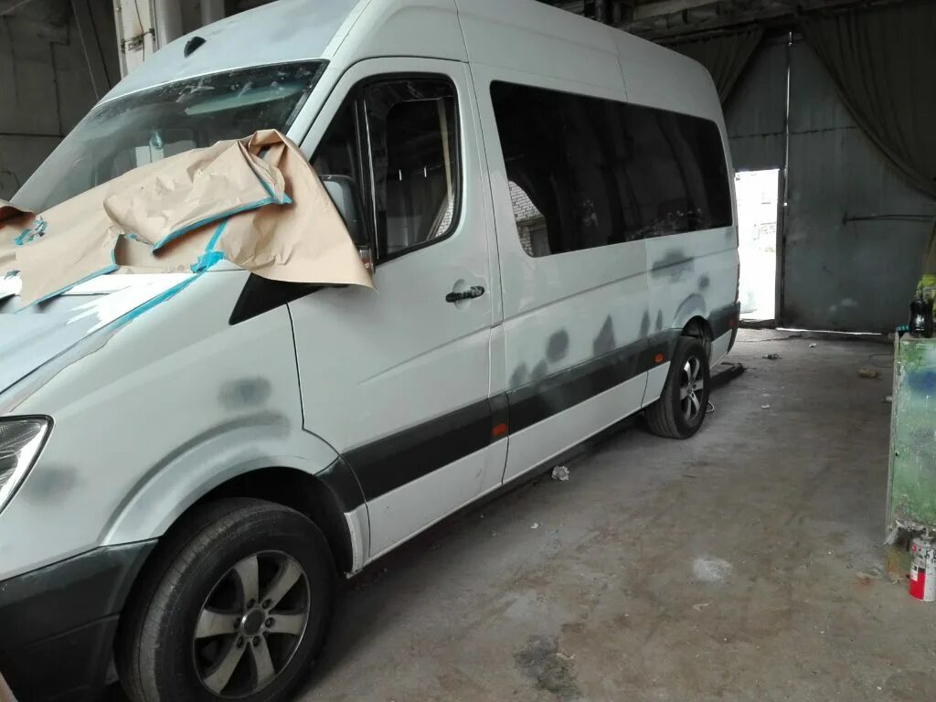 Капремонт микроавтобусов. Ford transit recovery. Fiat ducato service на подъемнике. Ремонтируют микроавтобус. Капремонт микроавтобусов.