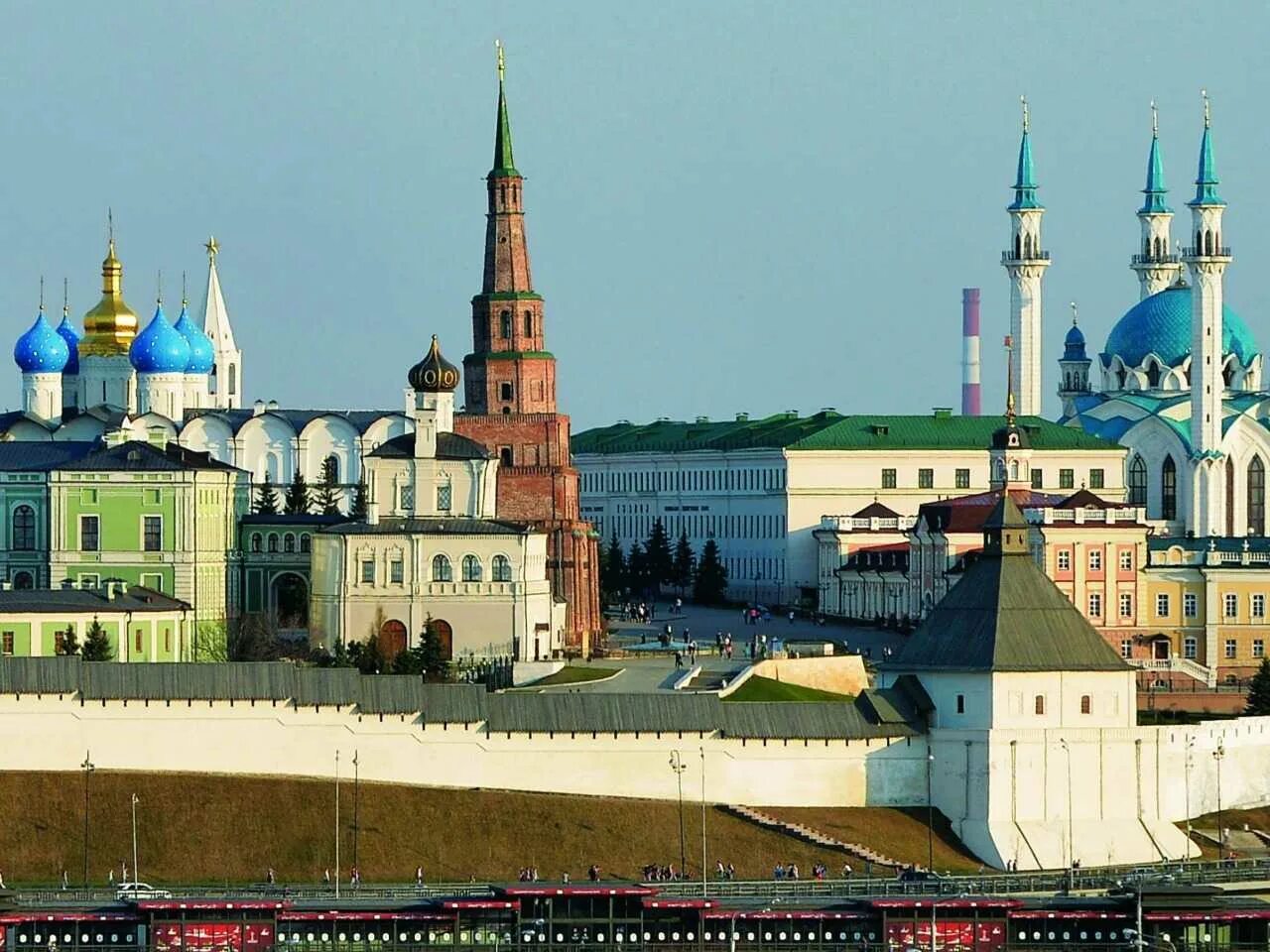 Kremlin казань. Казанский Кремль Казань. Белокаменный Казанский Кремль. Историко-архитектурный комплекс «Казанский Кремль» (Казань). Татарстан Казань Кремль.