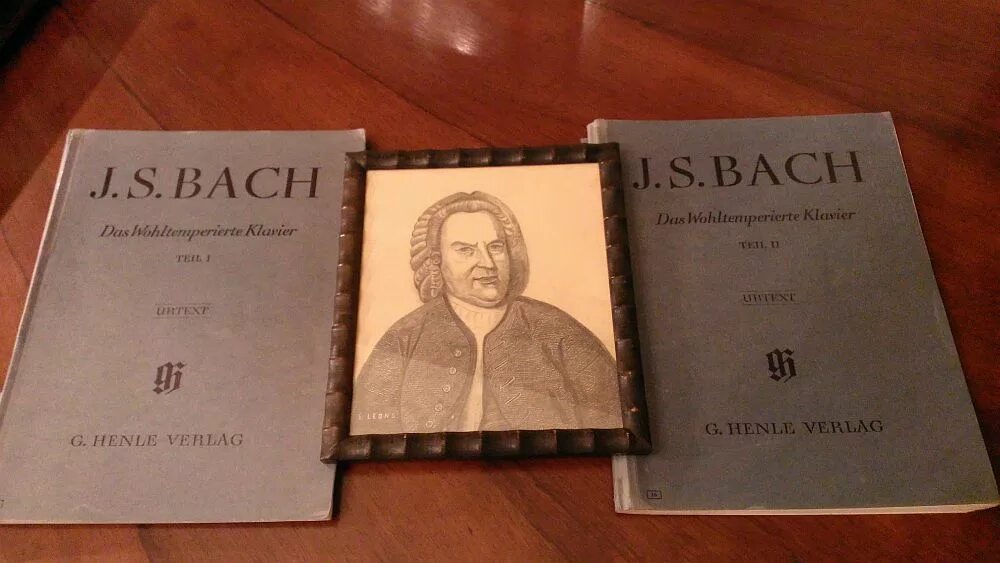 Бах лучшие произведения. Иоганн Себастьян Бах ХТК. Хорошо темперированный клавир Бах. Хорошо темперированный клавир Иоганн Себастьян Бах. Хорошо темперированный клавир сборник.