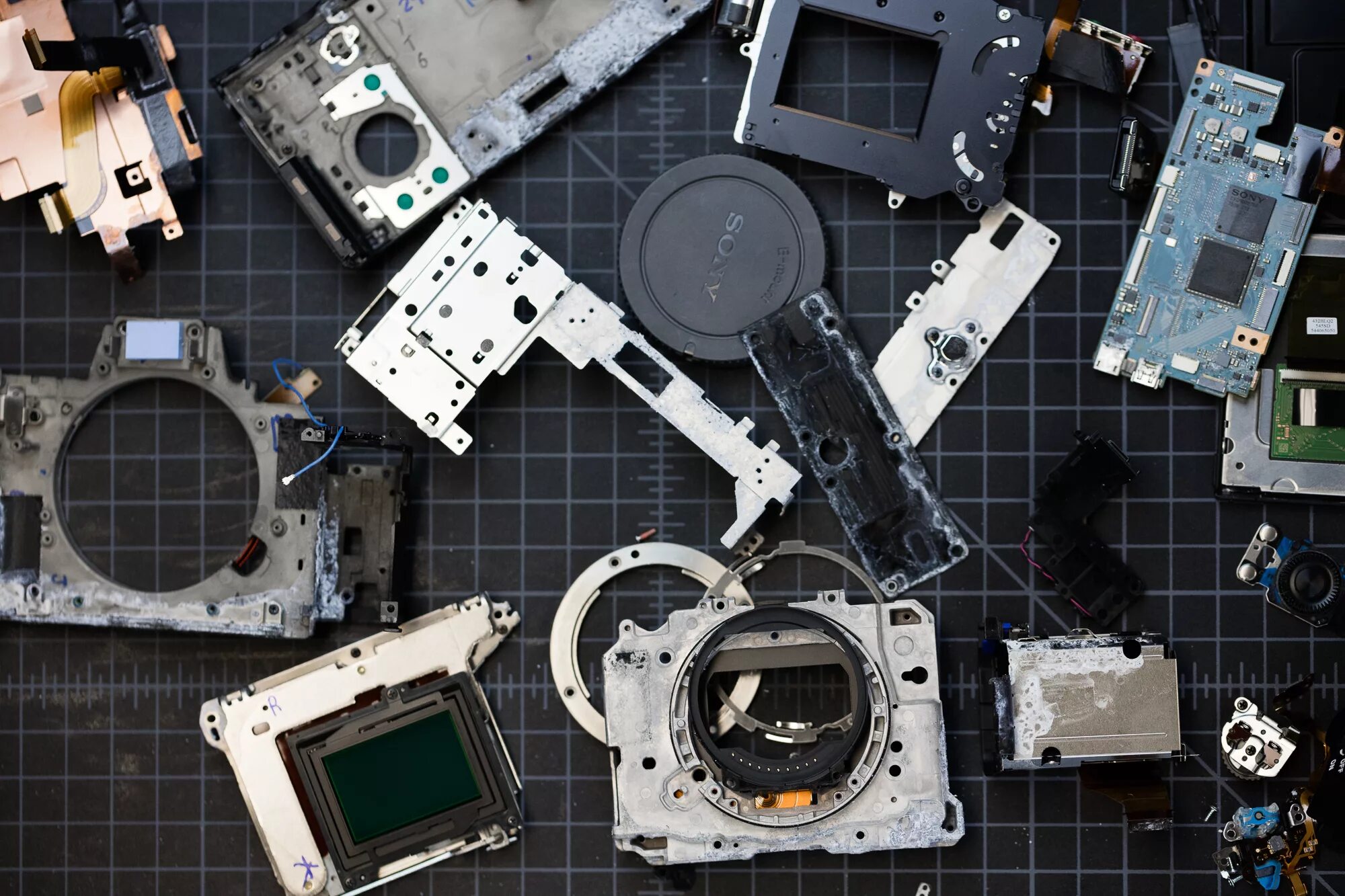 Teardown demo. Teardown 1.3. sony a7rii disassembly. teardown 1.0. sony a 35 в разборе.