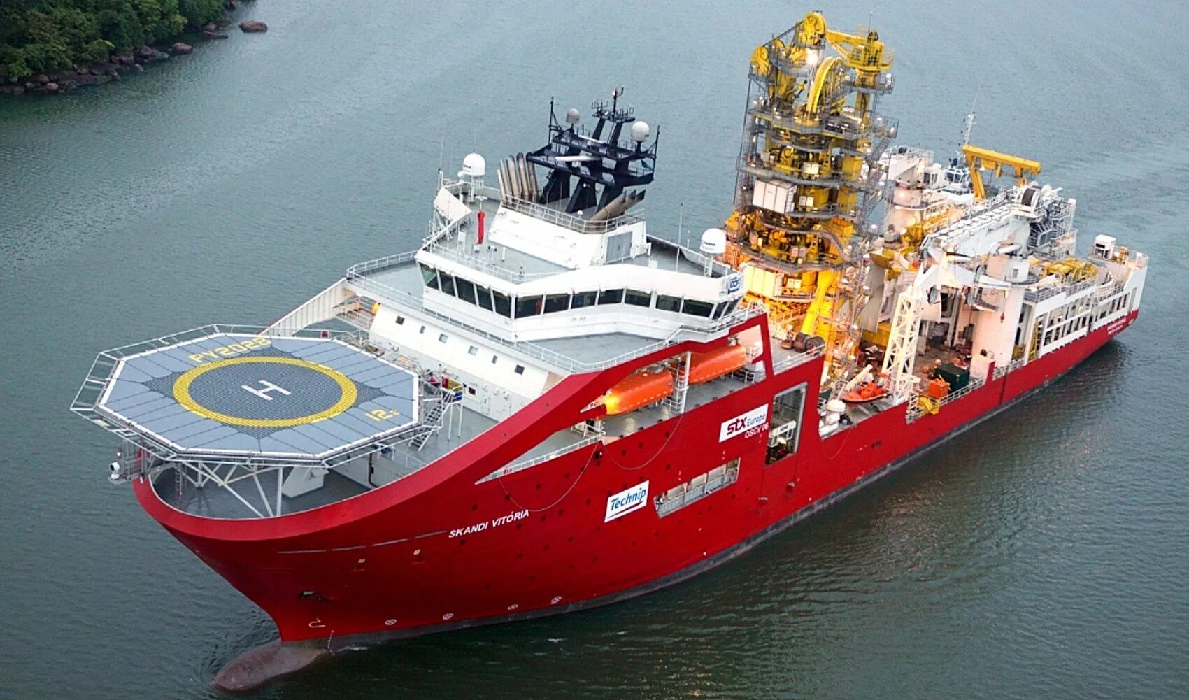 Роль и место судов. Offshore Supply Vessel судно. Offshore support Vessel судно. Offshore dp2 dp3. Pipelay dp2 Vessel.