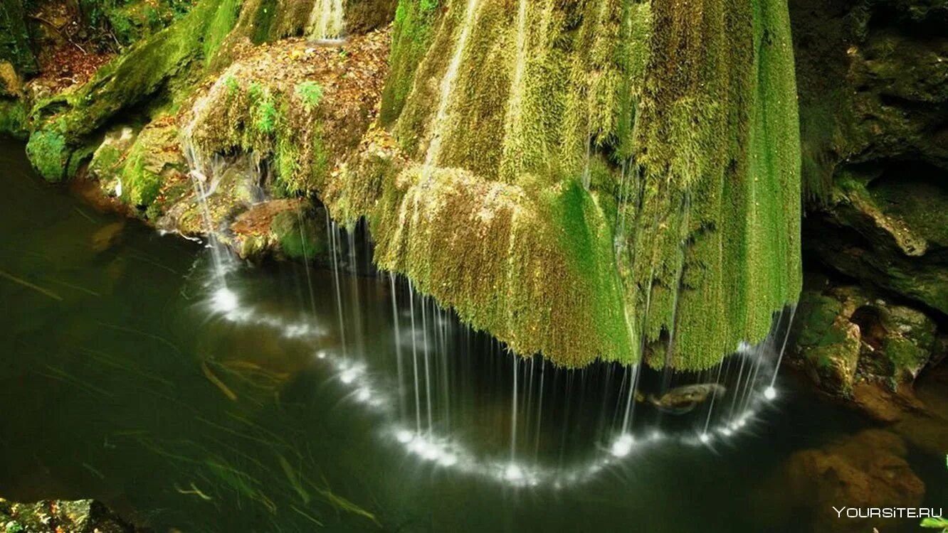 Название невероятное. Водопад Бигар Румыния. Каскадный водопад Бигар, Румыния. Водопад Бигэр. Водопад Бигар в Западной Румынии.
