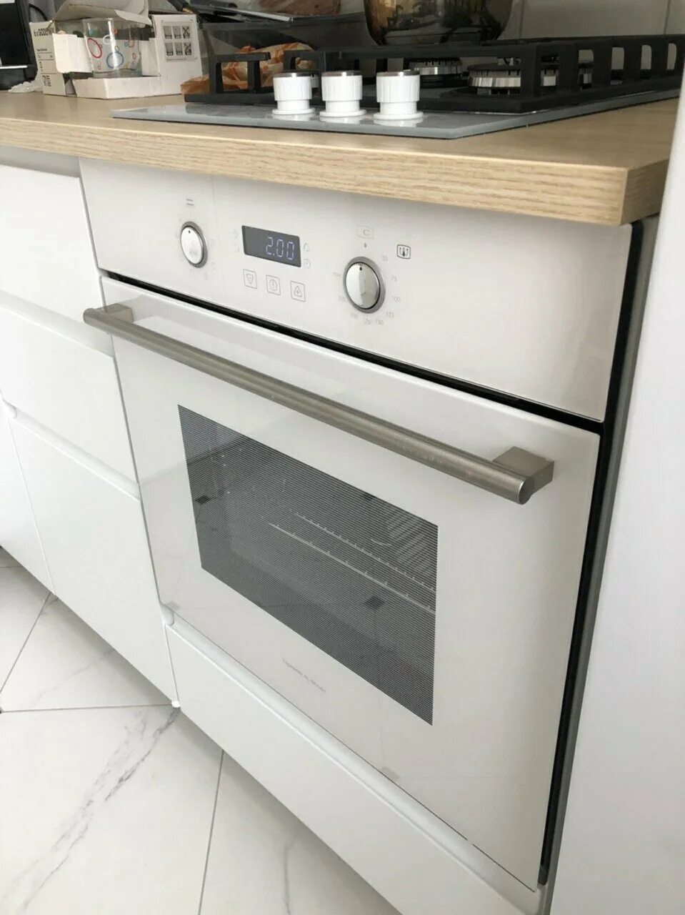 Белая кухня белая духовка. Zigmund &amp; shtain en 115.622 w белый. духовка zigmund shtain белая. zigmund shtain духовой шкаф белый. духовой шкаф zigmund shtain бежевый.