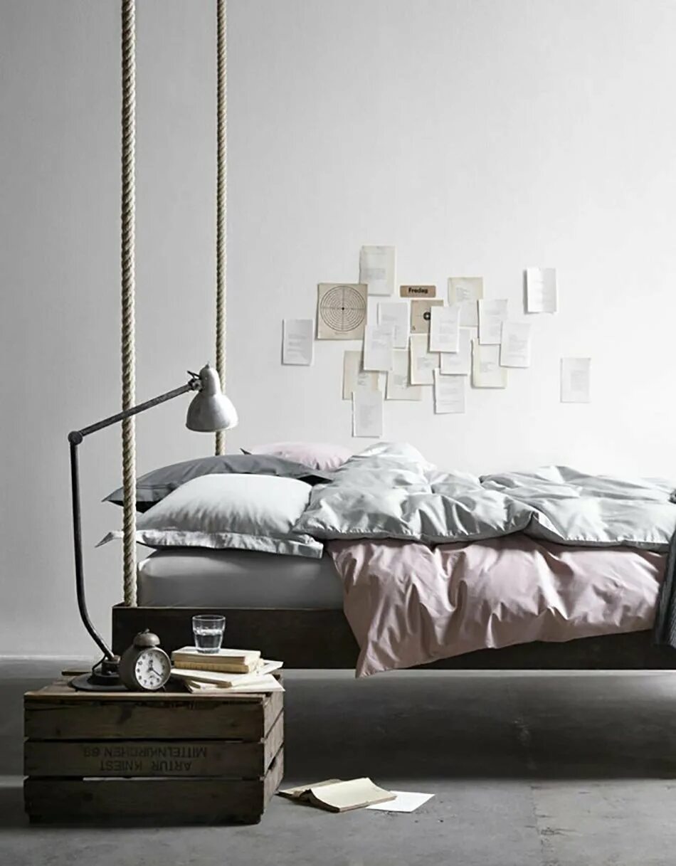 Кровать magnetic floating bed. Парящая кровать. Кровать подвесная к стене. Кровать висит на стене. Кровать висит на стене.