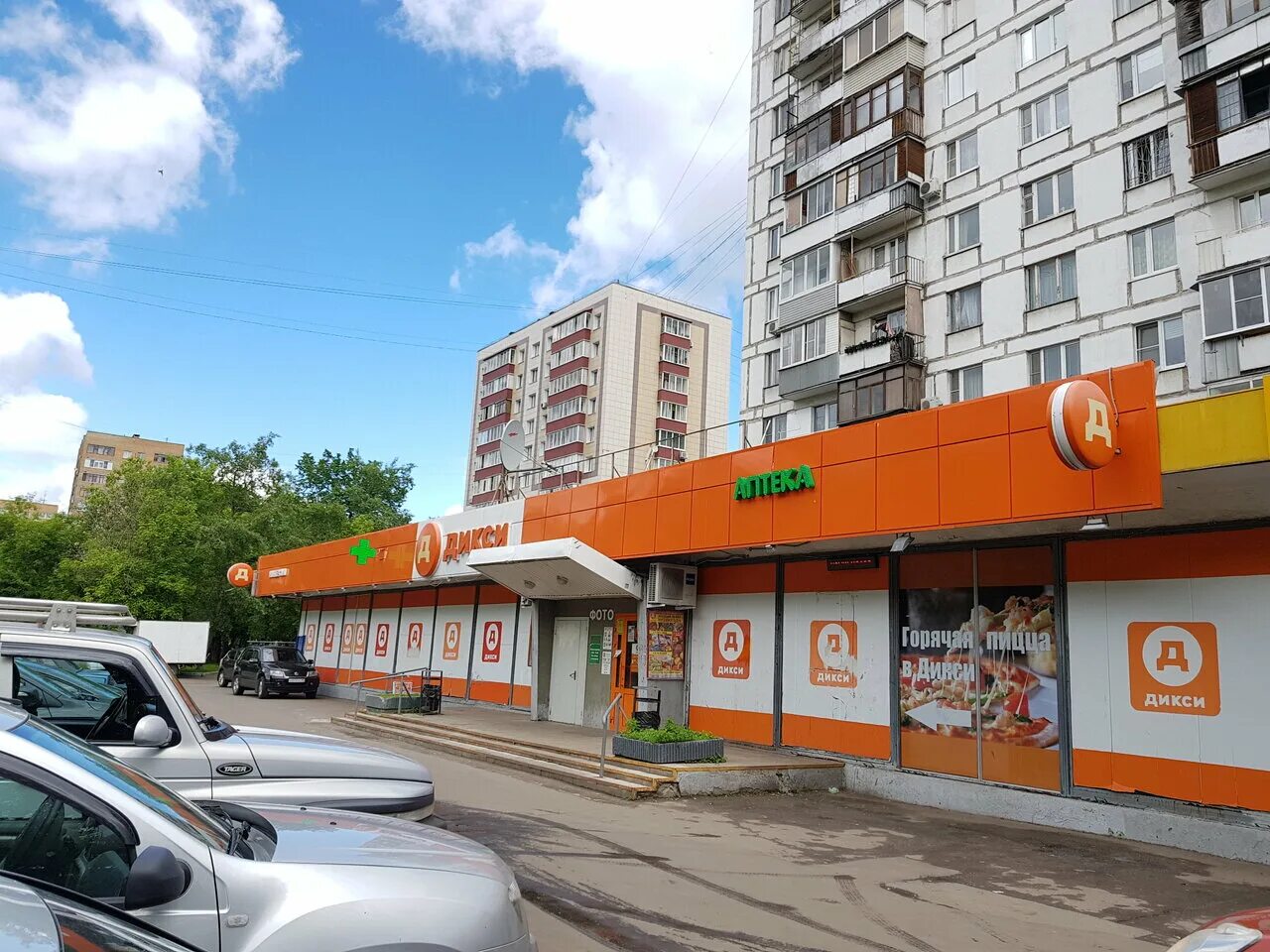 16д санкт- петербург. Шиномонтаж электросталь улица северная. Авангардная улица 33а москва. Внутри азс в европе. Лесопарк авангард электросталь.