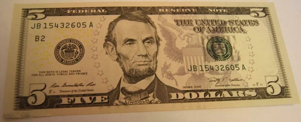 Новые 5 долларов. 5 Долларов. 5 Долларов США. 5 Долларов бумажные. Пять долларов банкнота.