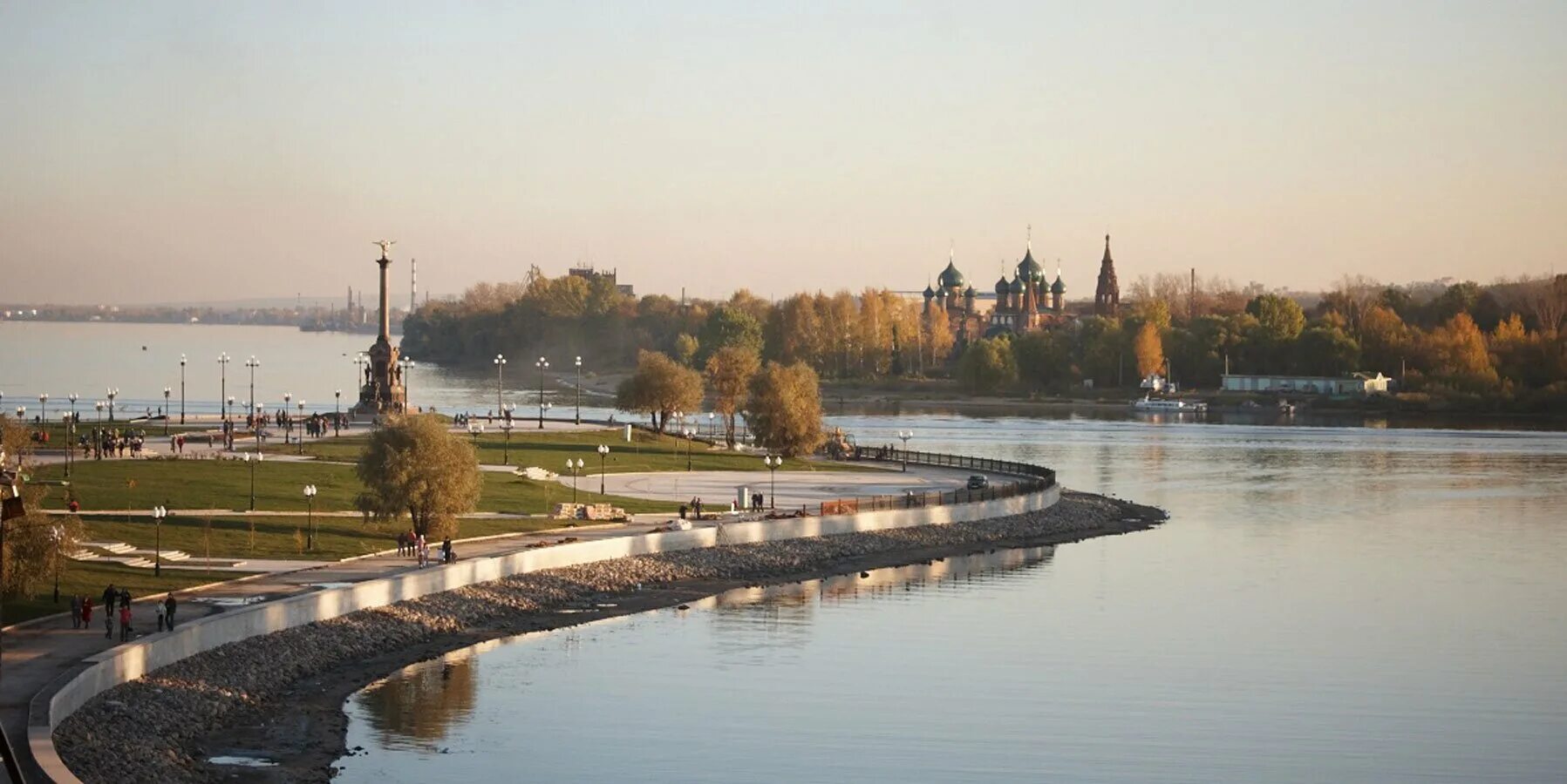 Сайт россия ярославль. Стрелка Ярославль. Россия Ярославль. Ярославль фото. Город Ярославль набережная.