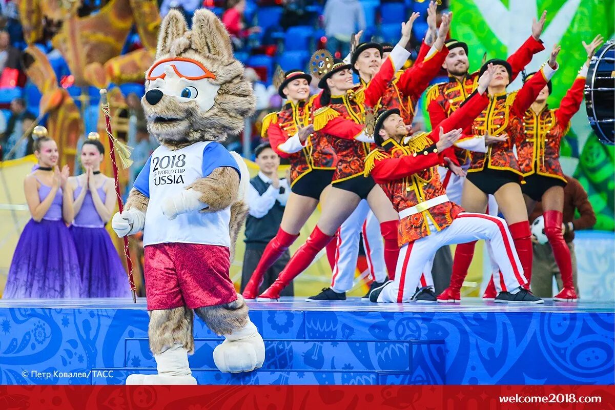 Открытие чм по футболу 2018. Чемпионат футбола 2018 открытие. Чм 2018 открытие. Чемпионат футбола 2018 открытие. Церемония открытия fifa 2018.