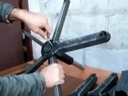 Как снять крестовину с кресла