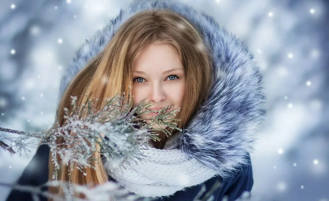 Красивую зимнюю девушку