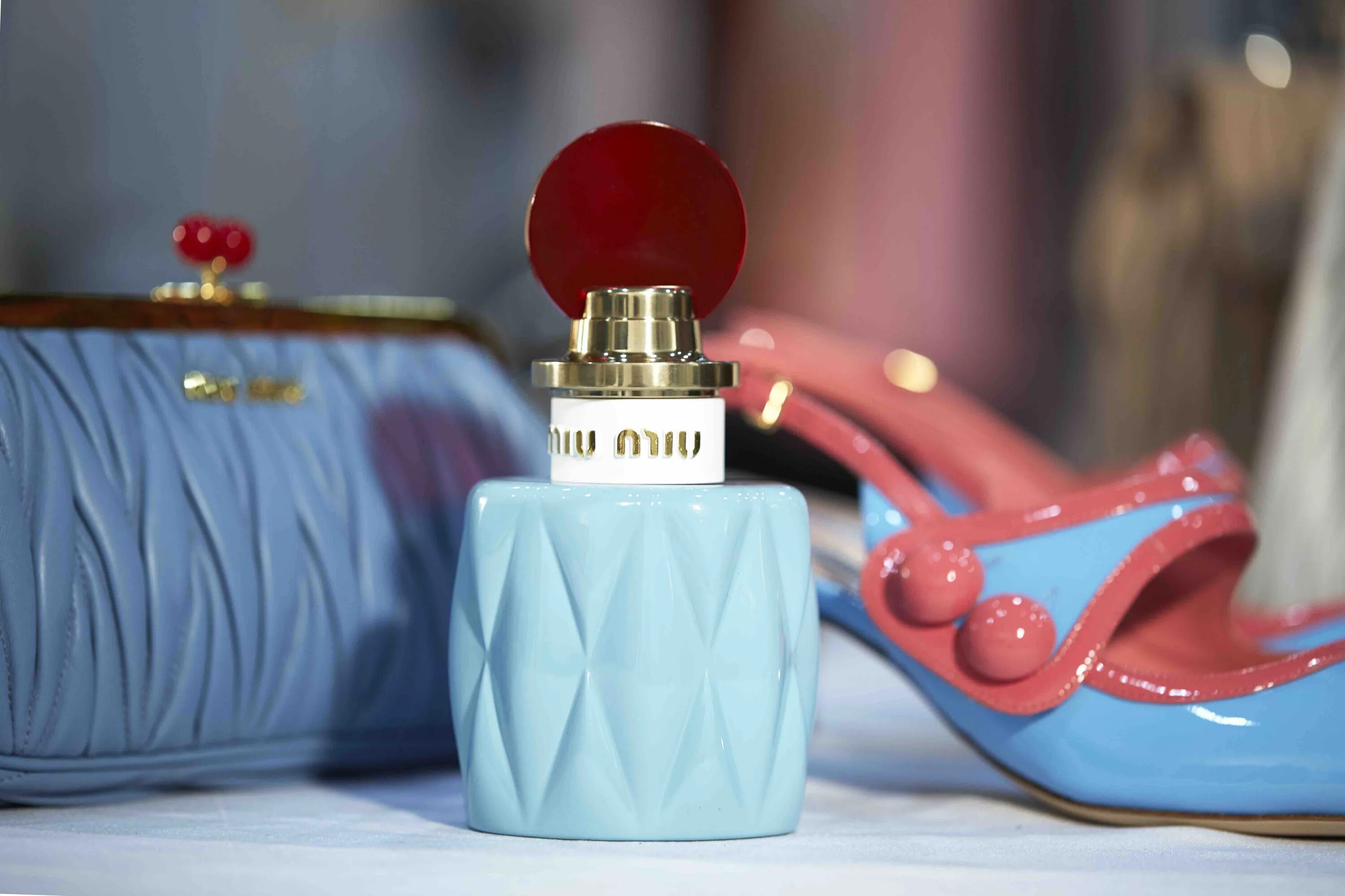 Аморе мио духи. Amore mio jeanne arthes. Аморе мио духи. Goutal ninfeo mio. Amore mio eau sweet fruity.