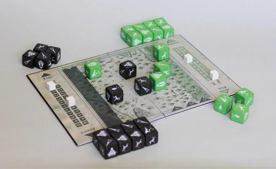 Games with dice. Настольная игра creativity. lynx игра настольная. настольная игра любовь. board games dices.