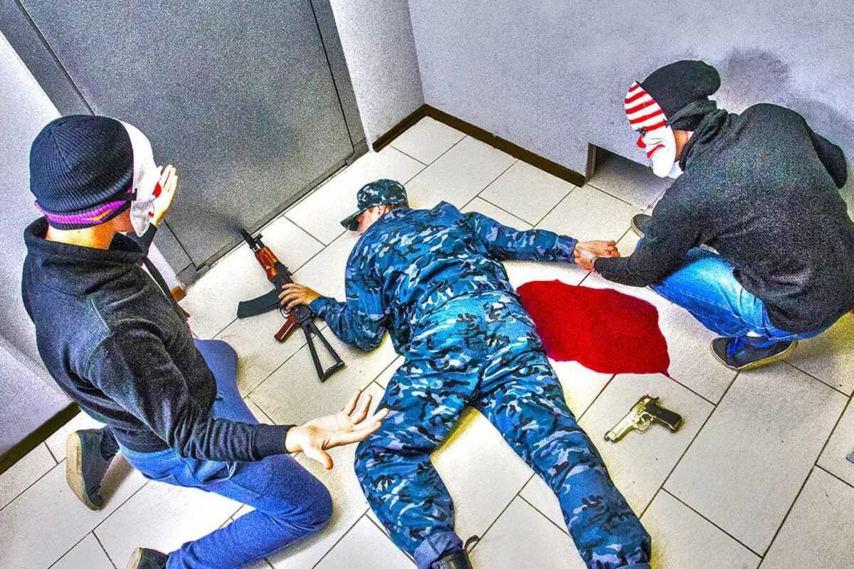 Влад а4 ограбление картонного банка челлендж. Ограбление банка в екатеринбурге. Разбой и бандитизм. Ограбить банк. Ограбление банкомата в краснодаре.