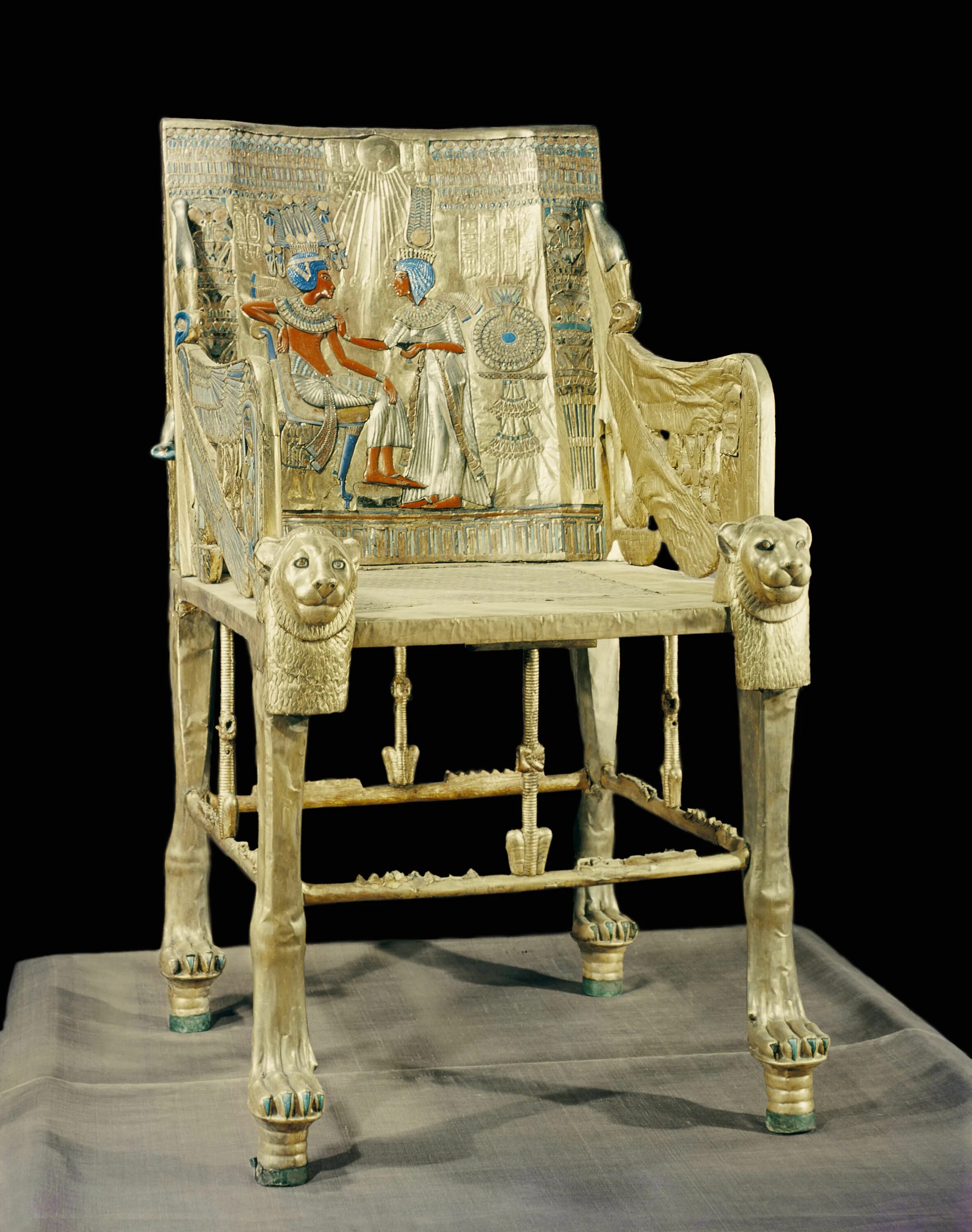 Трон фараона тутанхамона. Золотой трон Тутанхамона. Древний Египет трон Тутанхамона. Древний Египет золотой трон Тутанхамона. Кресло фараона Тутанхамона.