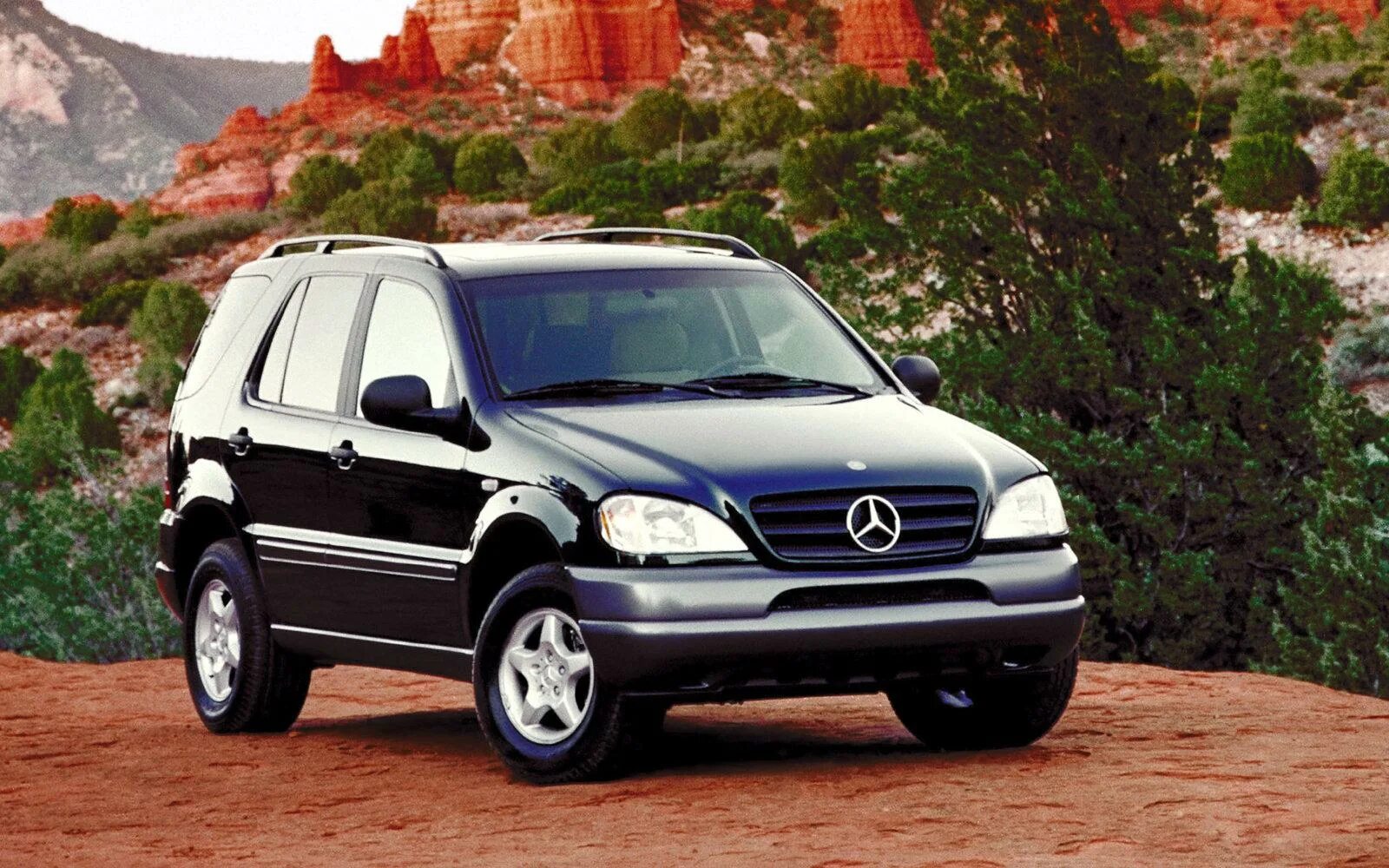 Куплю мерседес w163. Mercedes-Benz m-class w163. Mercedes Benz ml w163. Mercedes Benz ml 320 1999. Мерседес мл 320 w163.