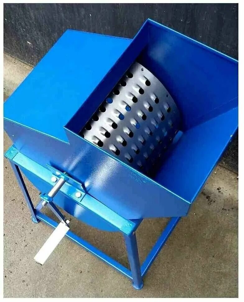 Измельчитель для животных. Корморезка для корнеплодов механическая термикс. Кормоизмельчитель терммикс кр01 (корнеплоды). Кормоизмельчитель электрический дон кбэ-180к. Измельчитель для животных.