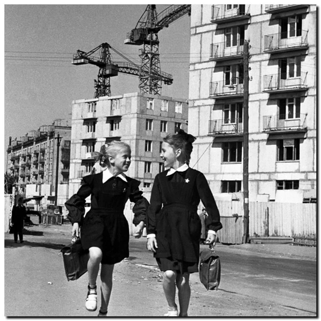 Информация о 60 годах. 70е СССР хрущевки. Улица Советская. Советские фотографии. Советские дети 1960-е годы.