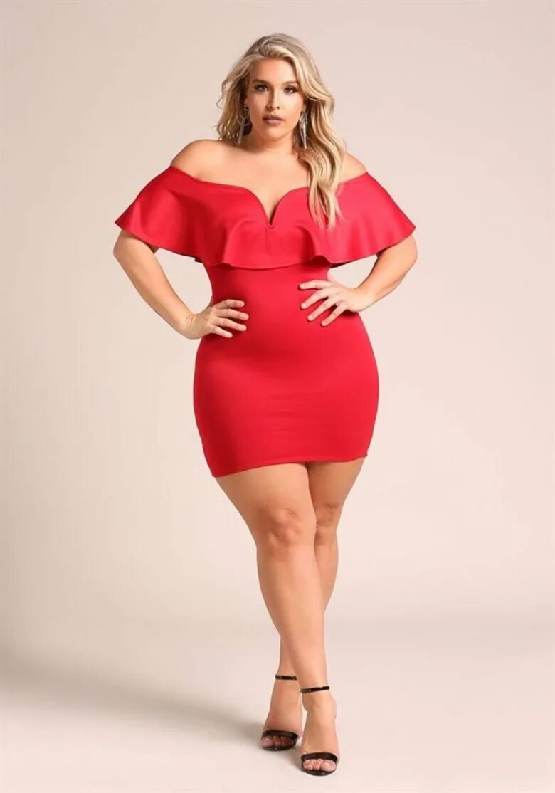 Дамы сайз плюс. Модели Кинг сайз. Красивые толстушки. Модели Plus Size. Пышные девушки.