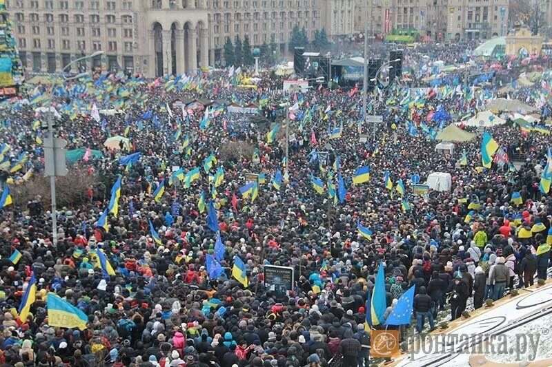 Что было на майдане в 2014. Митинги Майдан площадь независимости. Митинги Майдан 2014 площадь независимости. Киев Майдан 2022. Евромайдан Киева 2014 год.