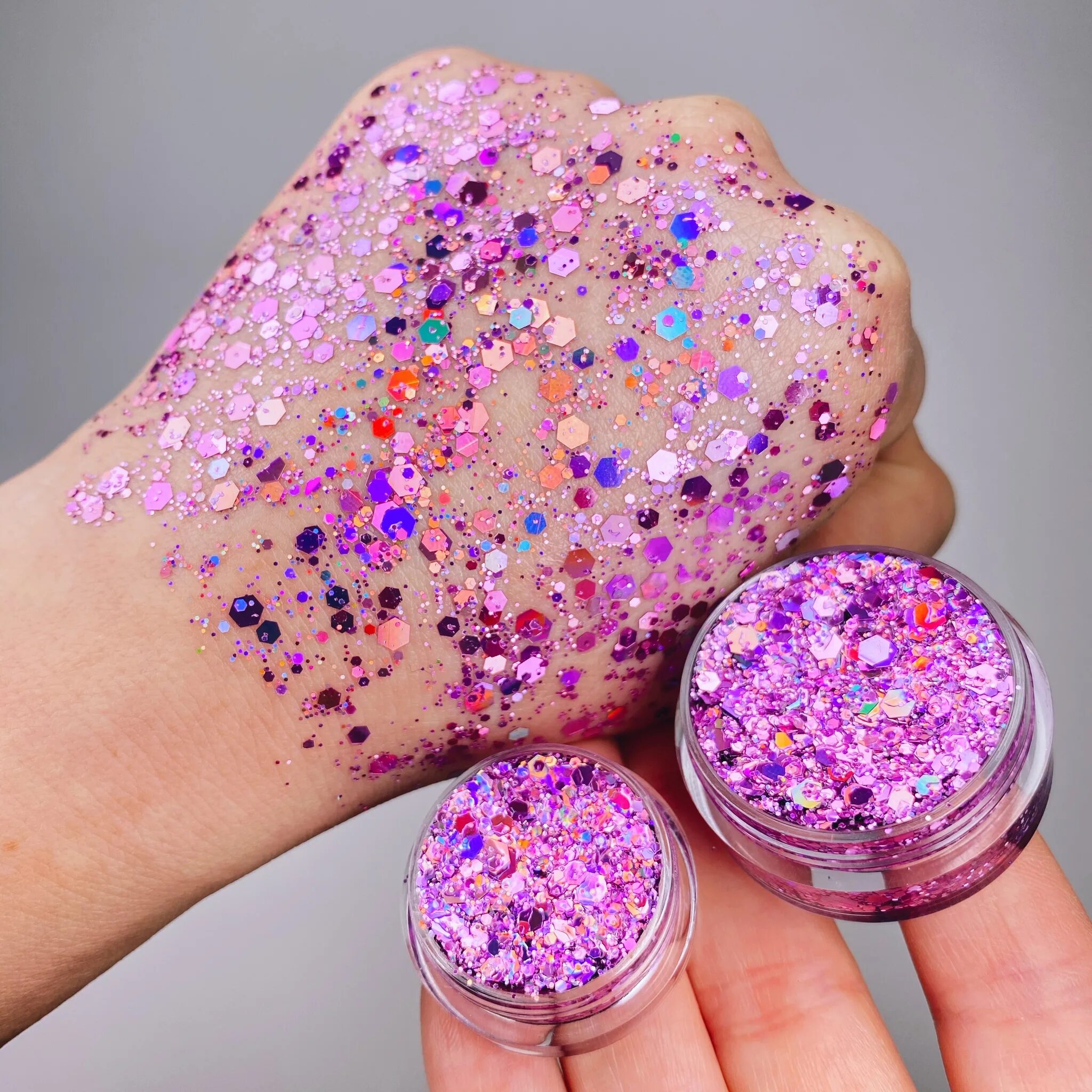 Bibo. Bibitybobity глиттер гель. Soda глиттер bibo. Блестки на лице. Макияж блестки.