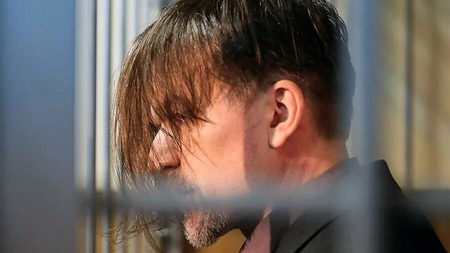 Сбежал с ним в. Сбежал с ним в