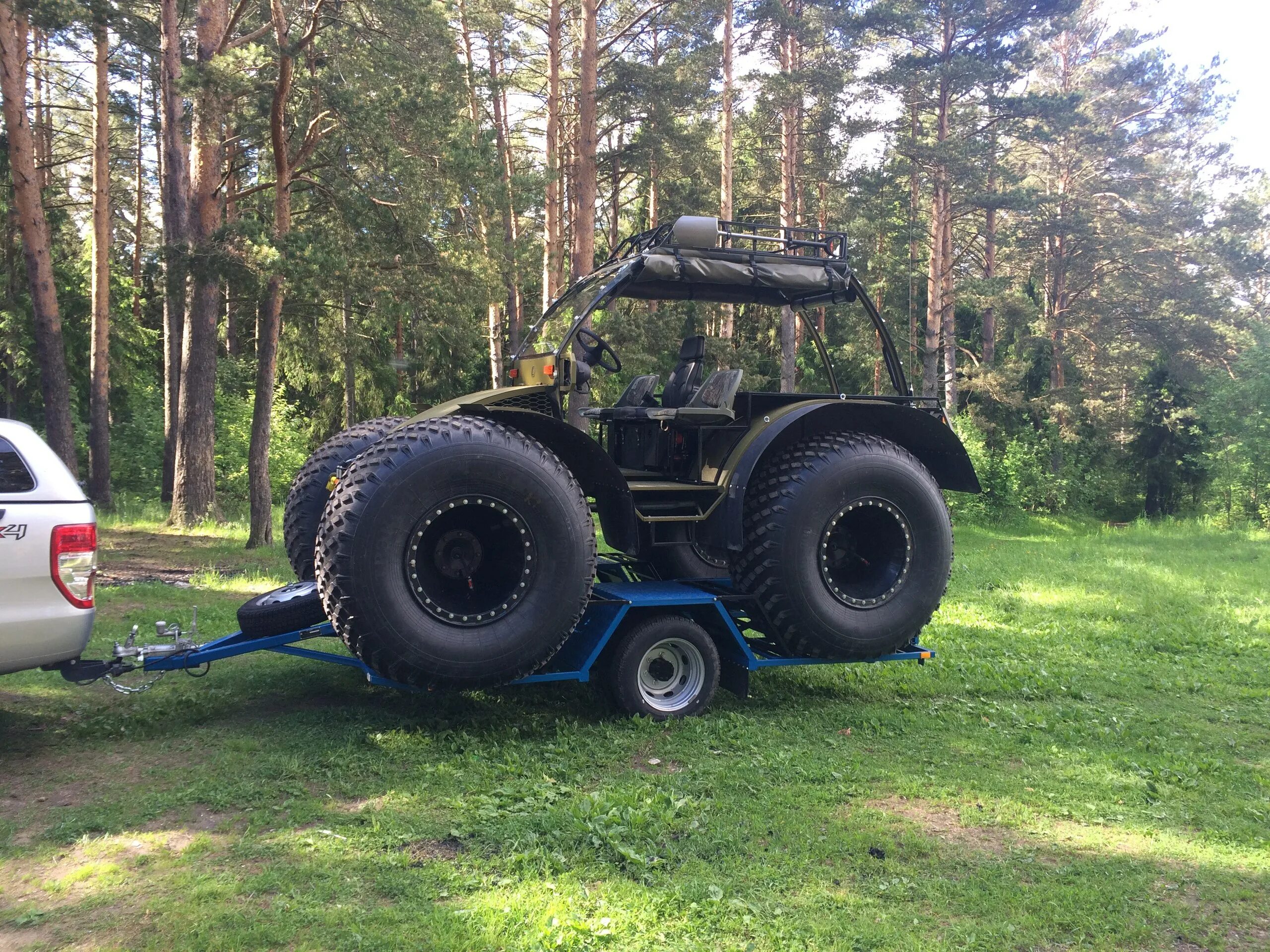 Прицеп на шинах низкого давления