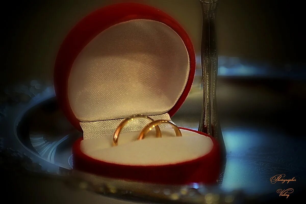 Текст песни колечко. Колечко песня. Лещенко ноты. Колечко колечко кольцо песня слушать. Необычные кольца.