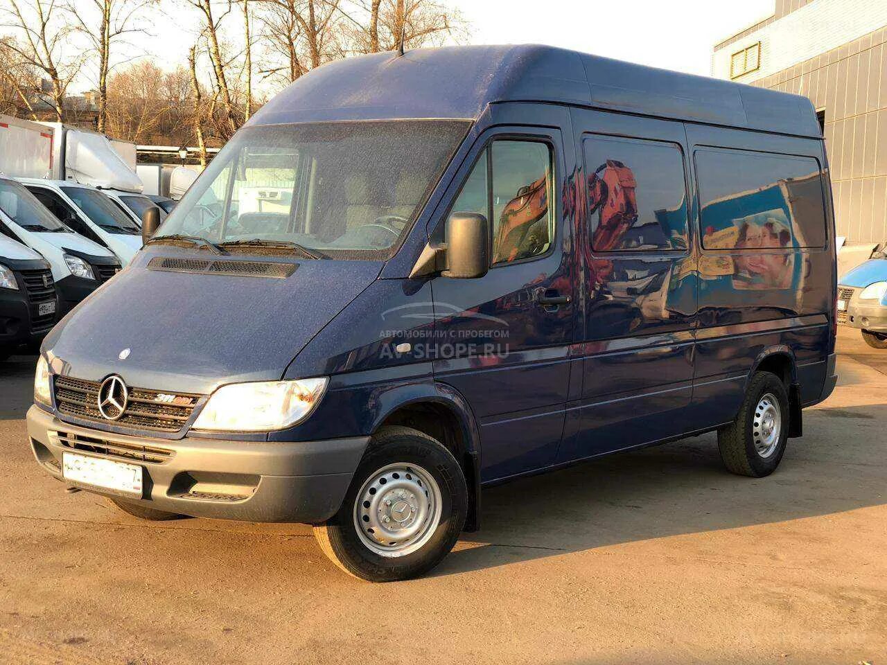 Мерседес спринтер купить в москве. Мерседес Спринтер 2.2. Mercedes Benz Sprinter 318 2008. Мерседес Спринтер 2009 года синий. Спринтер 109 кузов.