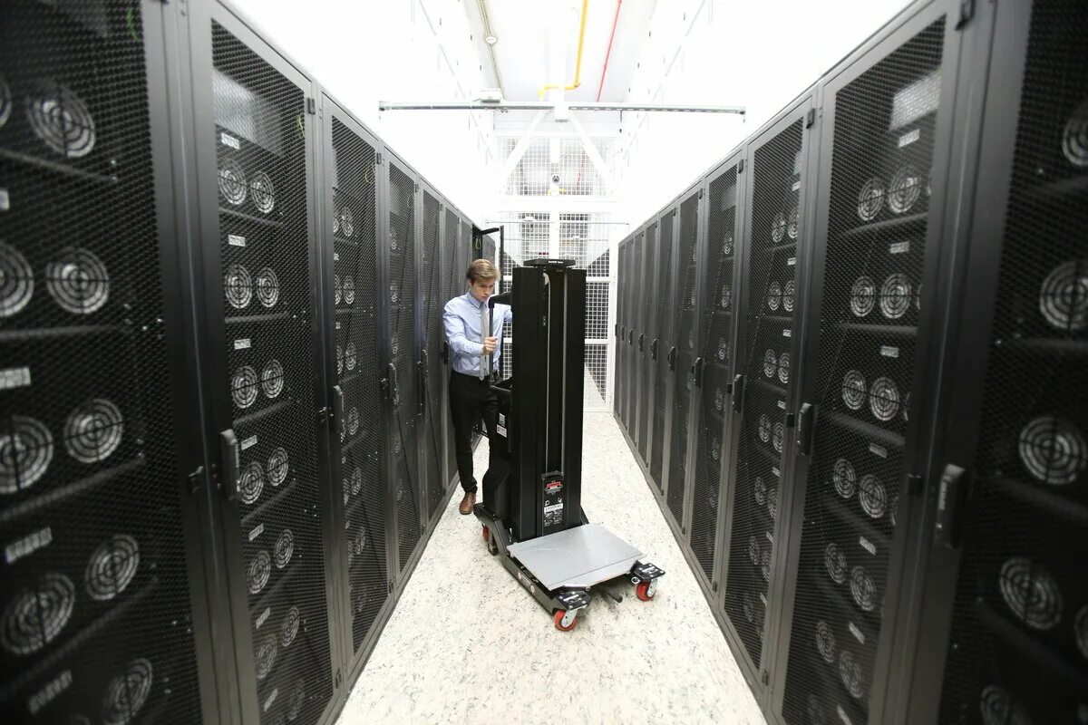 Дата центр останкино. Безопасность дата центра. Дата центр яндекс. Безопасность дата центра. Инфраструктура дата центра.