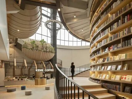 6 этажный книжный магазин в москве