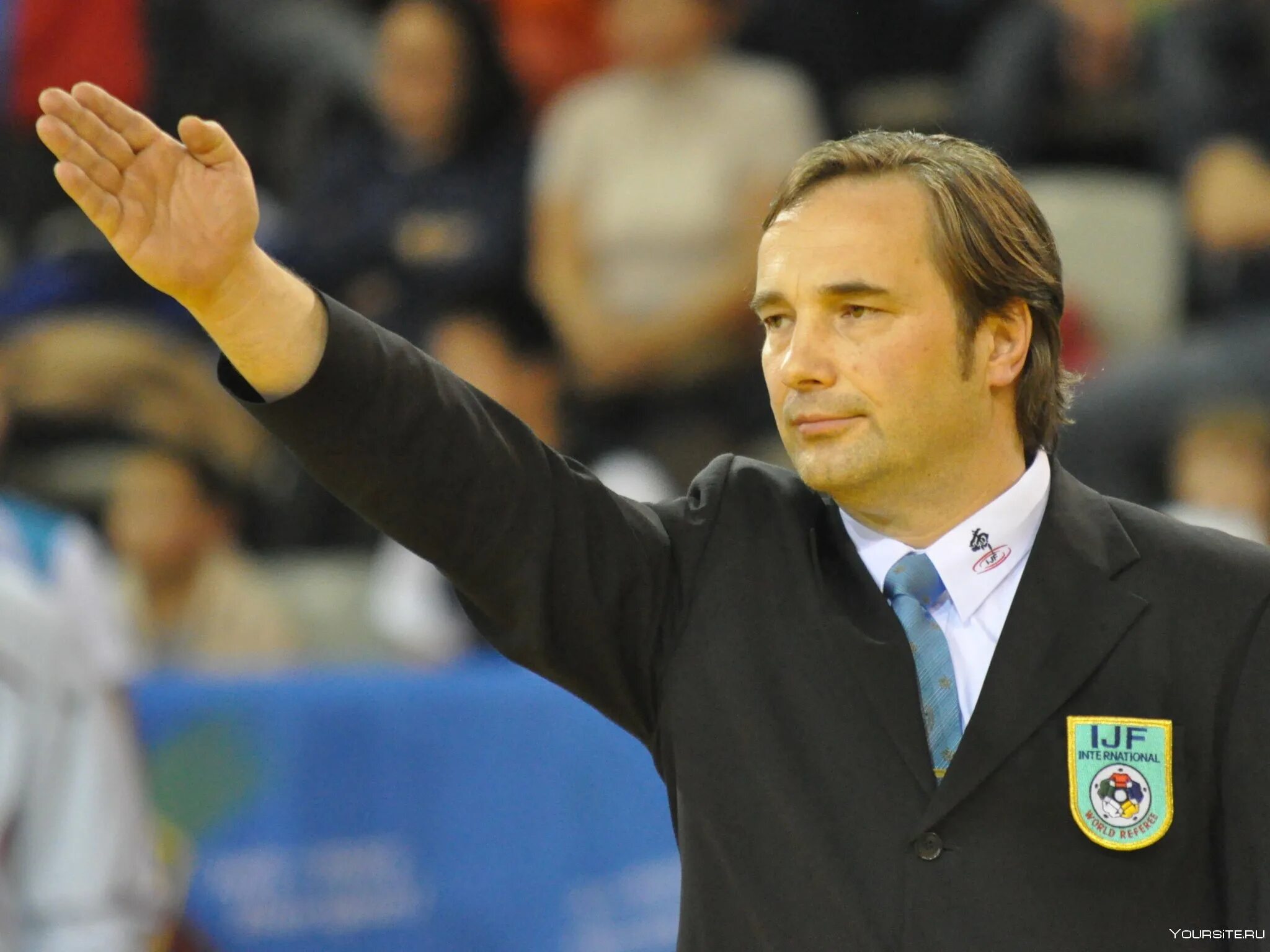 Судья в спортивных состязаниях 6 букв. Судьи в волейболе. Спортивный судья. Судья дзюдо. Судейство в дзюдо.