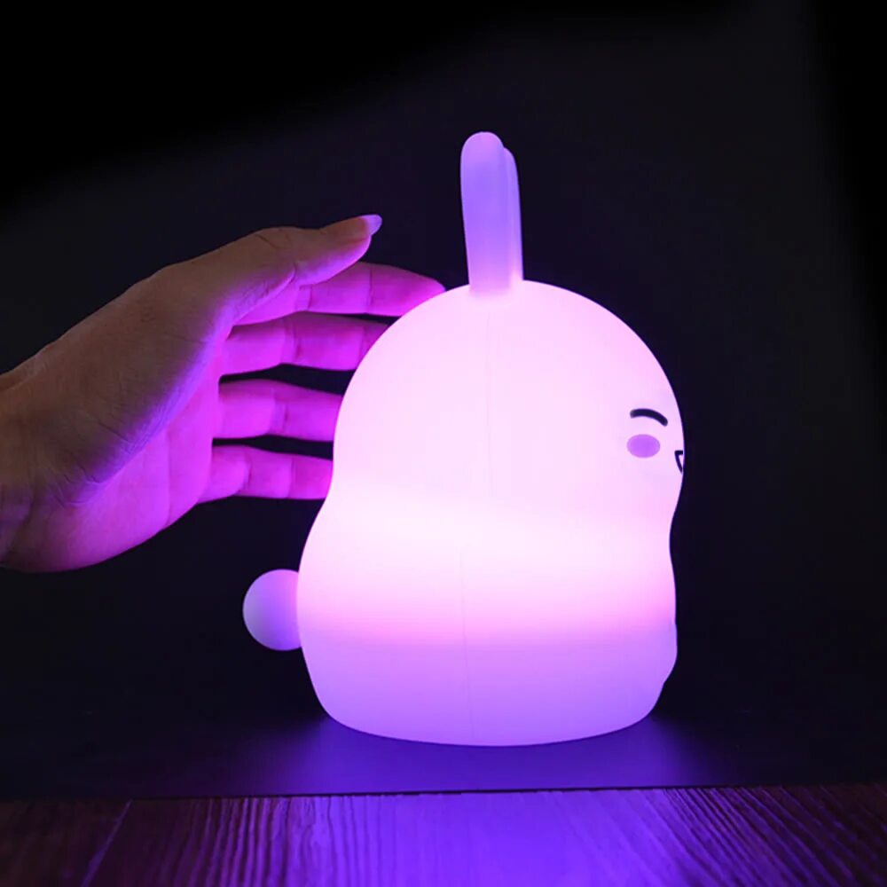 Включи ночник в режим чтения. Светильник Portable Silicone led Lamp. Светящиеся силиконовые игрушки. Деревянный кролик ночник. Ночник кролик Pearl.