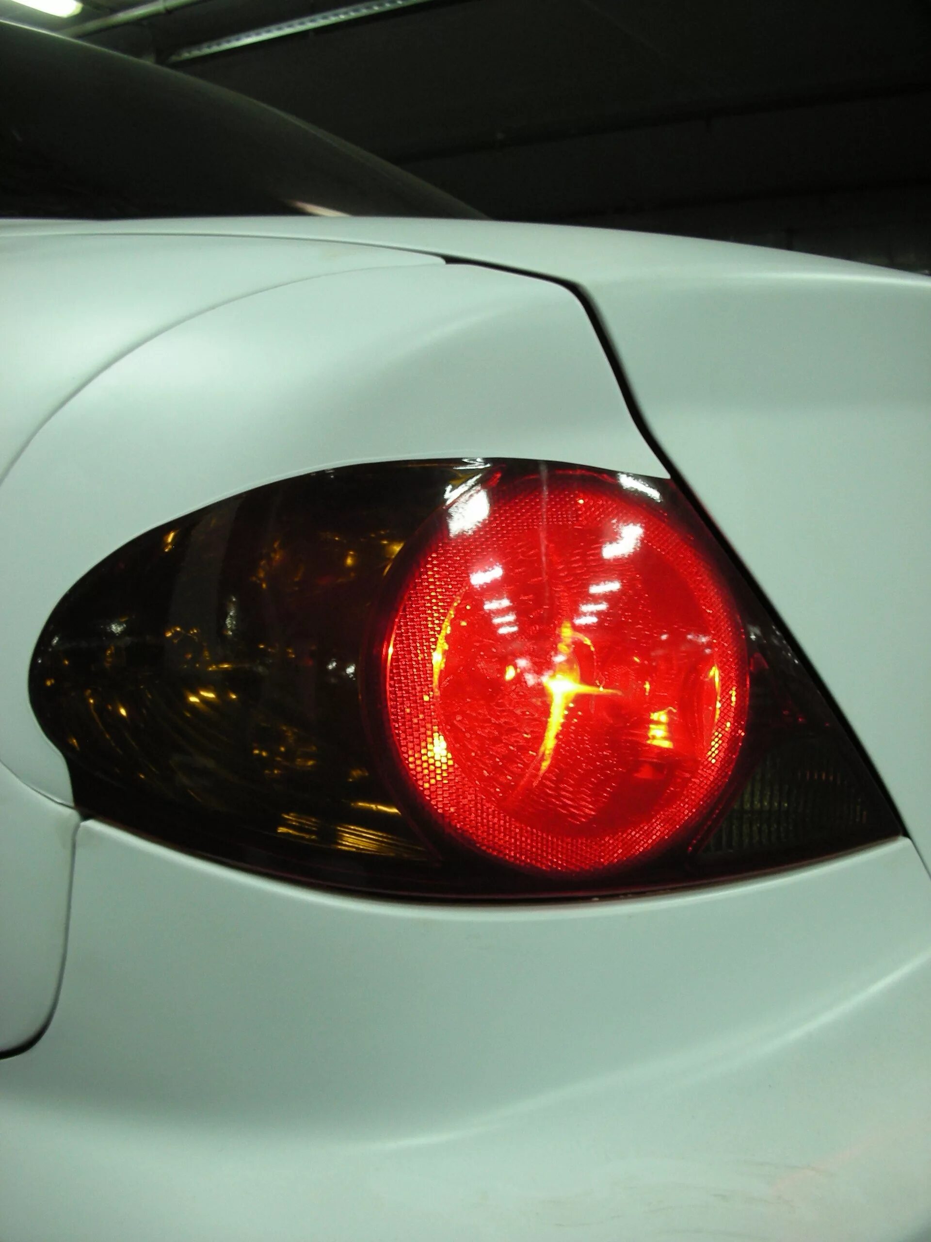 Фары gtr r35. Фонарь задний светодиодный пежо 307. Задние диодные фонари мазда 3 бк. Nissan gtr r35 taillights. Задние фары глаза.