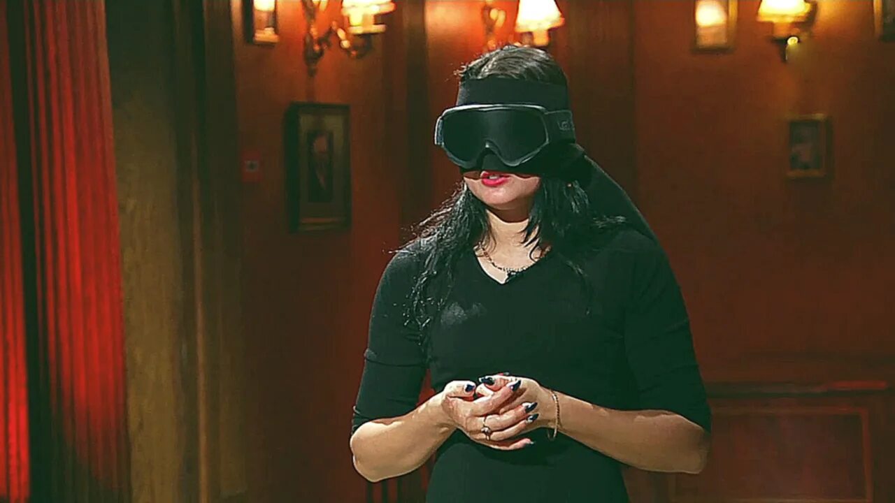 Софья егорова битва экстрасенсов. Битва экстрасенсов 17 выпуск 1. Битва экстрасенсов 17 сезон финал. Битва экстрасенсов 17 сезон. Победитель 17 битвы экстрасенсов свами даши.