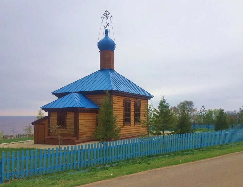 Погода в шуране татарстан. Село Шуран Лаишевский район. Село Шуран Лаишевский район Республика Татарстан. Шуран Лаишевский район Церковь. Храм Богоявления Лаишевский район.