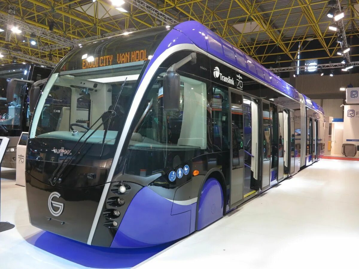 Картинки электробуса. Электробус КАМАЗ-6282. Электробус van Hool 2020. Busworld 2022. Выставка Busworld 2022.