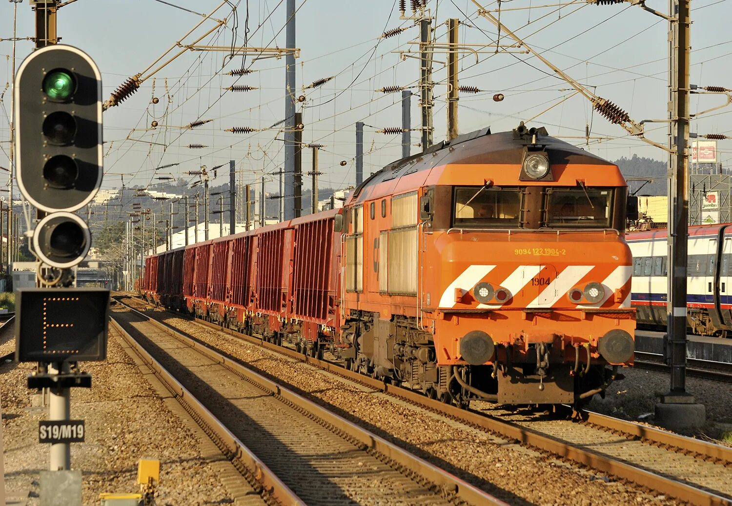 Португалия транспорт. Train Portugal.