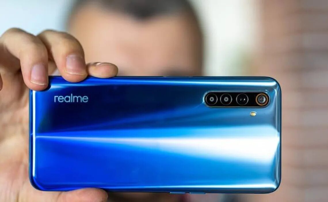 Телефон realme 67