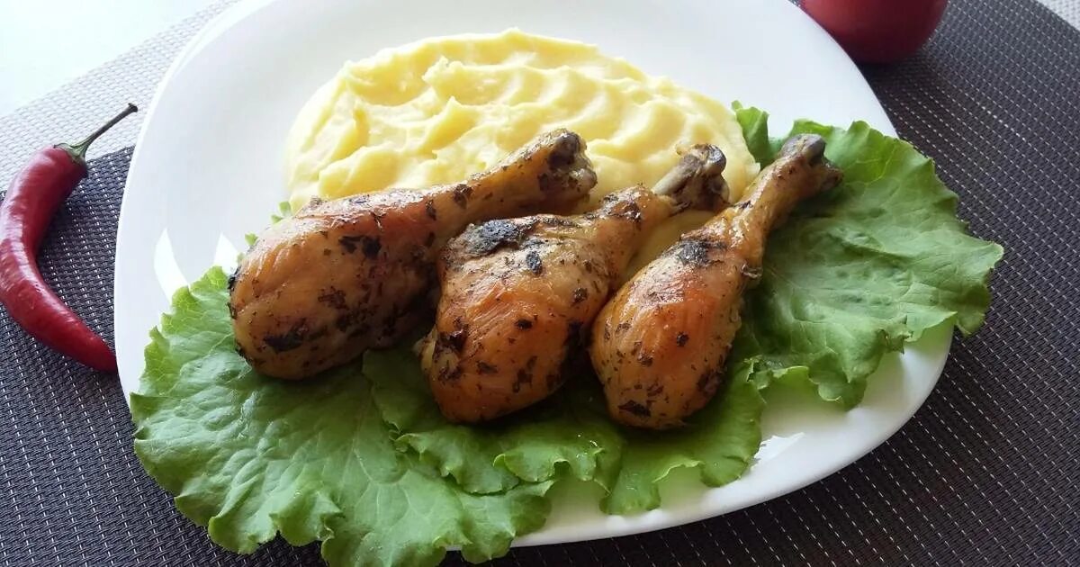 тыквенный суп-пюре калорийность. голень курицы калорийность. куриная голень калории. калорийность картоф пюр. сколько калорий в картошке пюре на молоке.