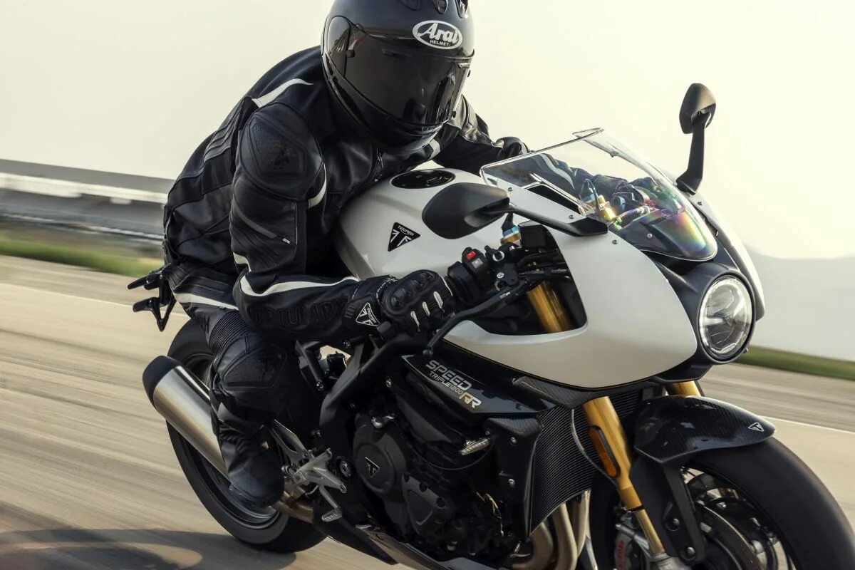 Speed triple 1200 rs. Speed triple 1200 rr. triumph speed triple 1200 rr. triumph speed triple 1200 rs 2025. triumph speed triple 1200 rs.