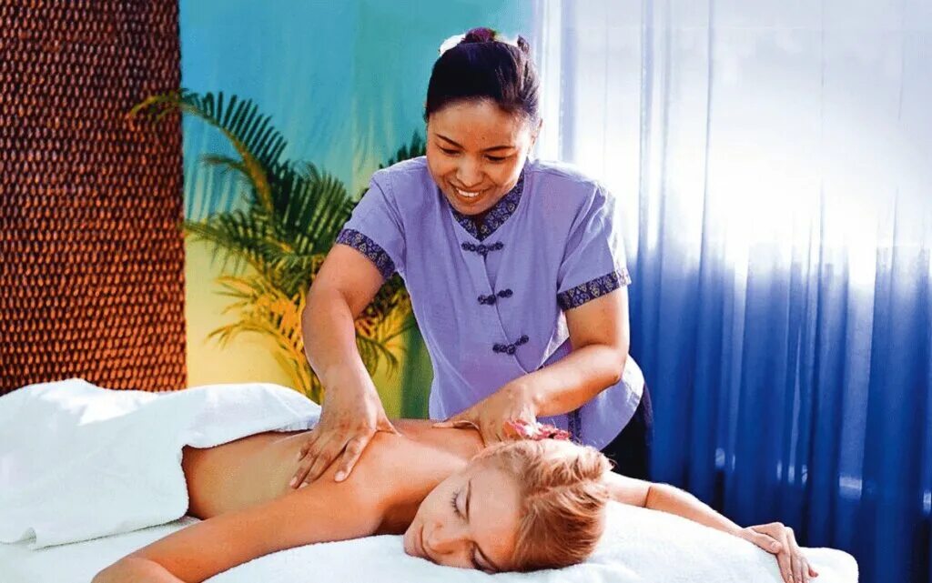 картины для массажного кабинета. мастер спа салона. работник спа. спа массаж. релакс массаж.