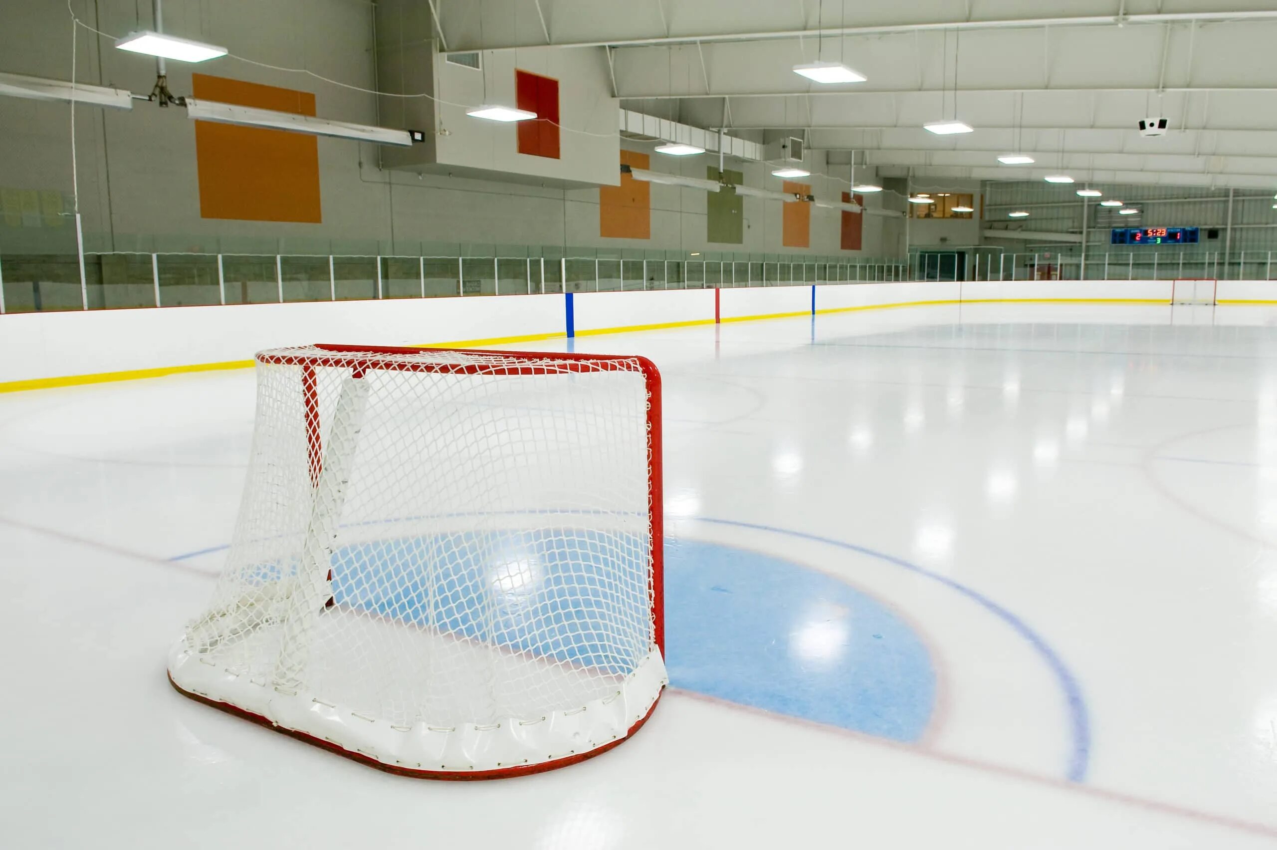 Ice Hockey Rink. Хоккейная площадка. Хоккейная площадка с экраном. Хоккейная площадка стадион лед. Стадион лед