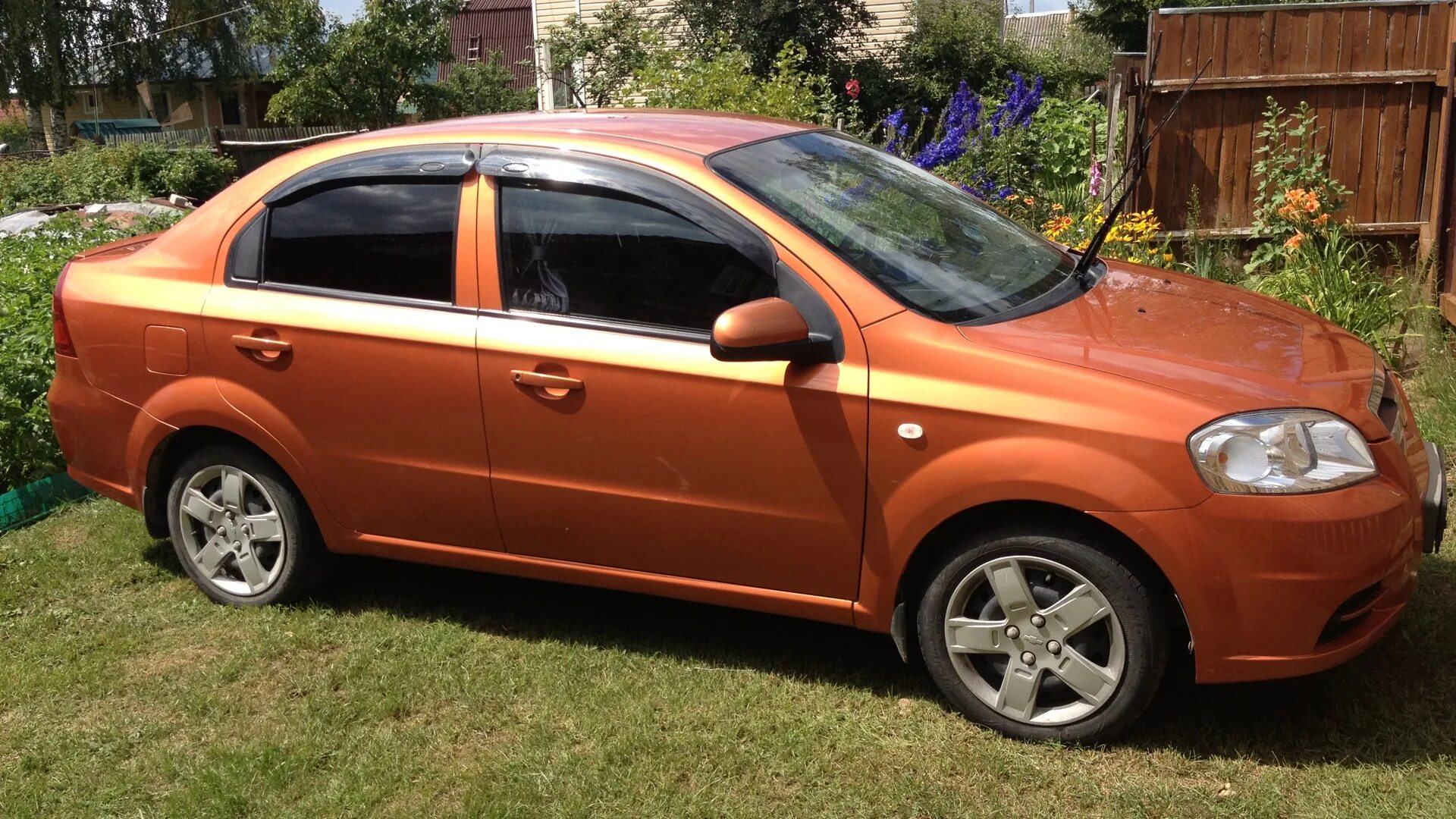 Куплю шевроле авео 2007. Chevrolet Aveo 2007. Шевроле Авео 2007 седан 1.2. Авео хэтчбек 2007. Шевроле Авео 2007 оранжевый.