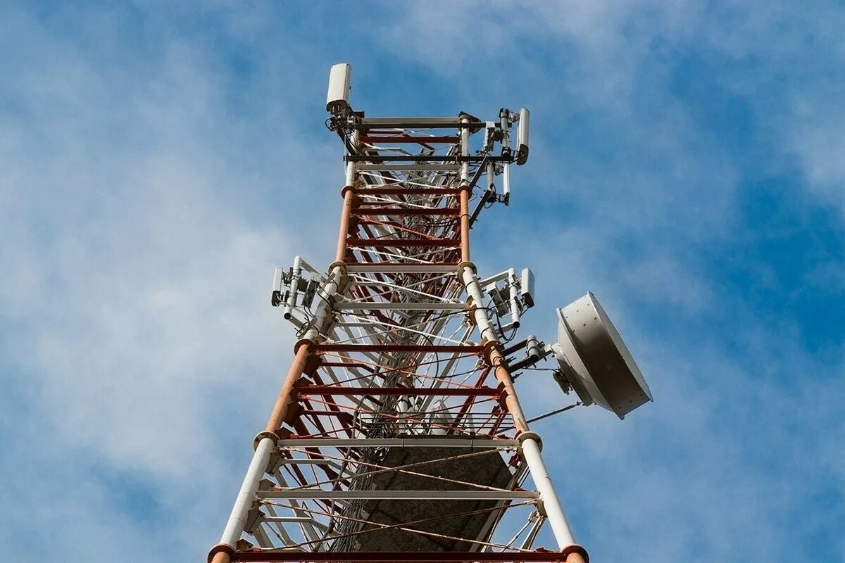 Как улучшить мобильную связь в деревне. 5g вышка в нальчике. Усилитель сотовой связи. Вышка сотовой связи 5g. Московский региональный центр ртрс.