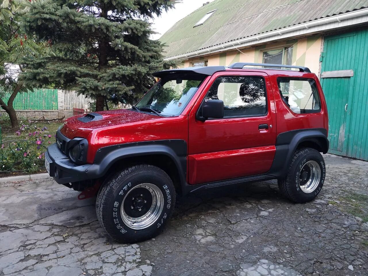 Стекло сузуки джимни. Suzuki джимни 2017. Suzuki jimny sierra. Дефлекторы окон сузуки джимни. Стекло сузуки джимни.