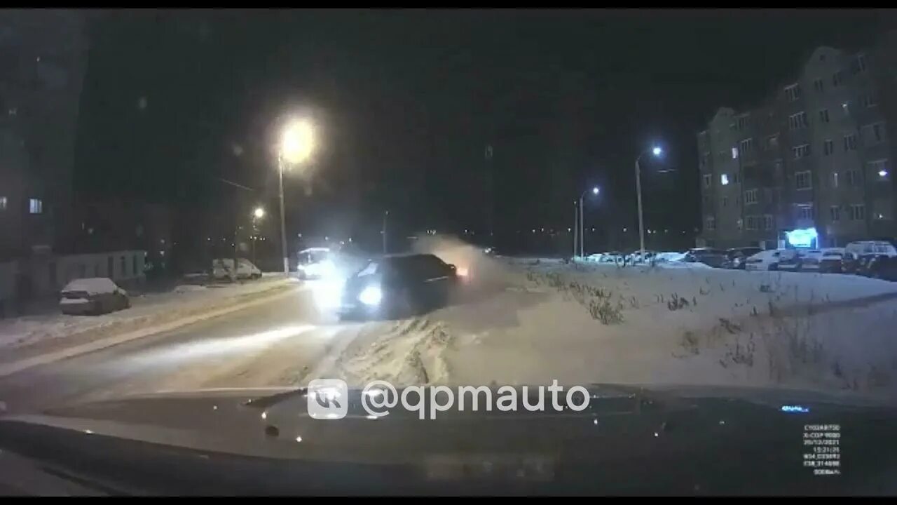 Попали в аварию когда гоняли на машинах. Новомосковск неадекватный водитель. Авария в Новомосковске вчера. ДТП Новомосковск авария Opel и ВАЗ на ул Садовского.